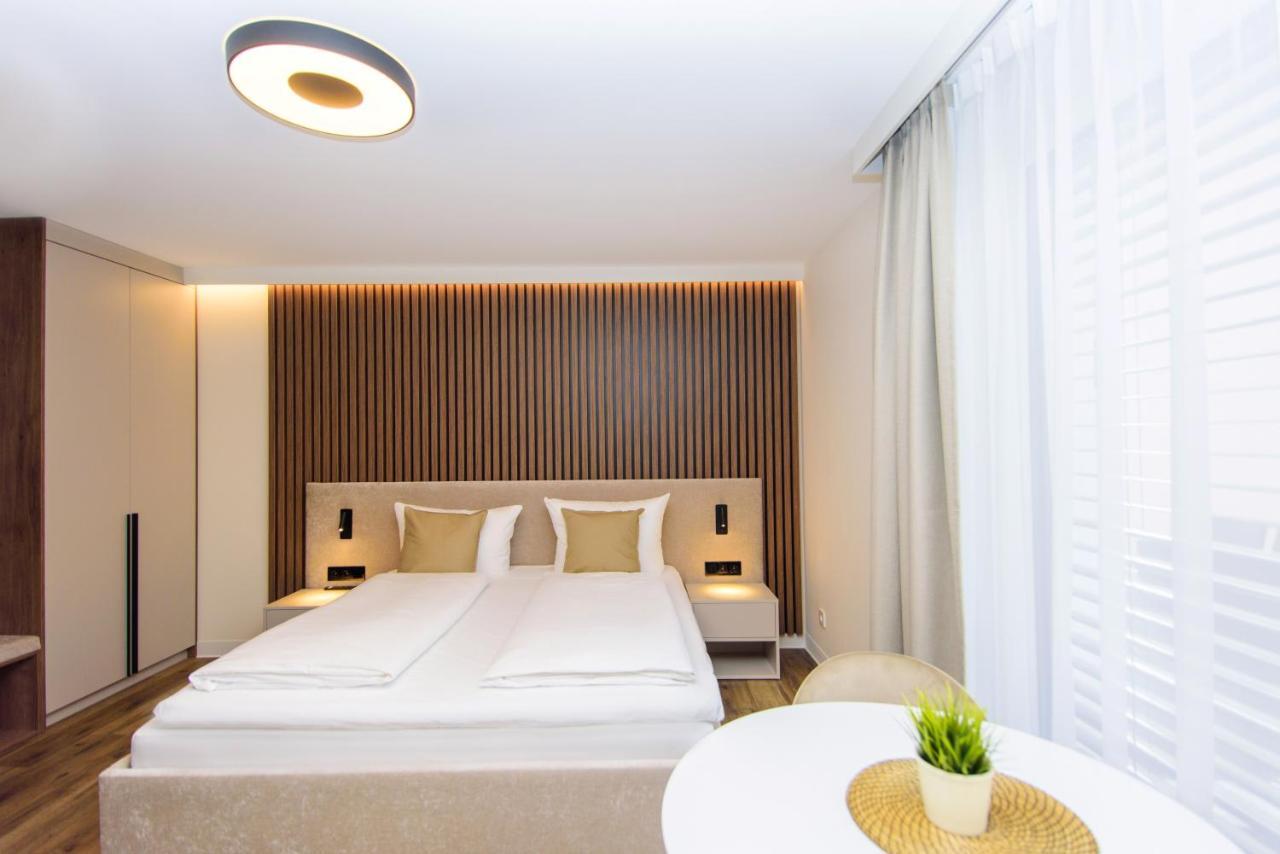 Hotel Twentyfour Living Бад-Урах Экстерьер фото