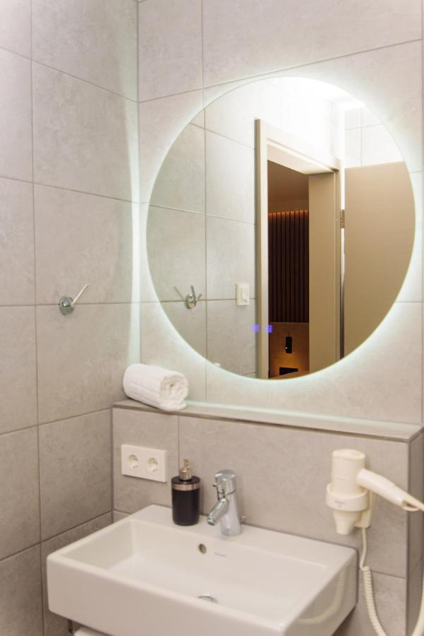 Hotel Twentyfour Living Бад-Урах Экстерьер фото